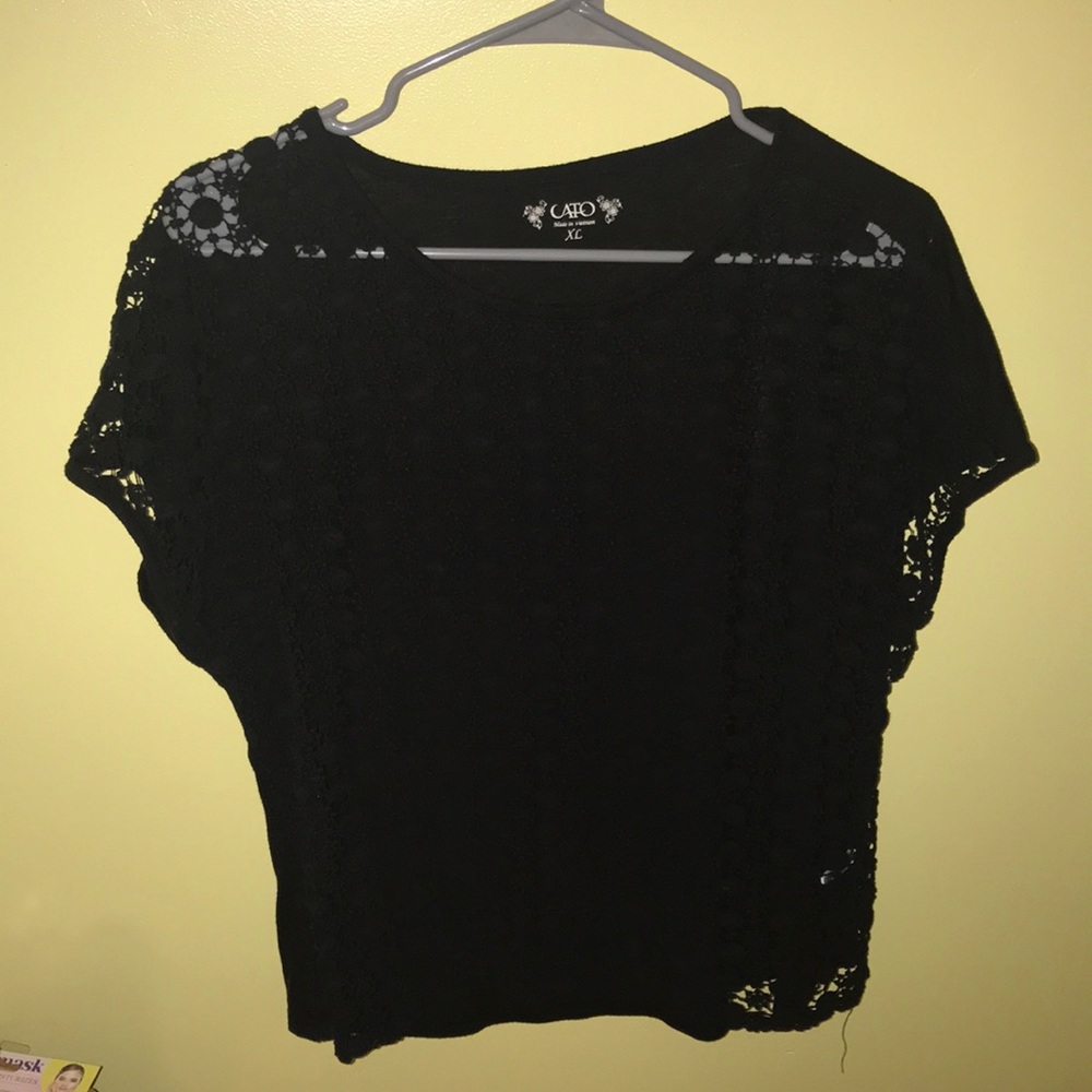 Black tee